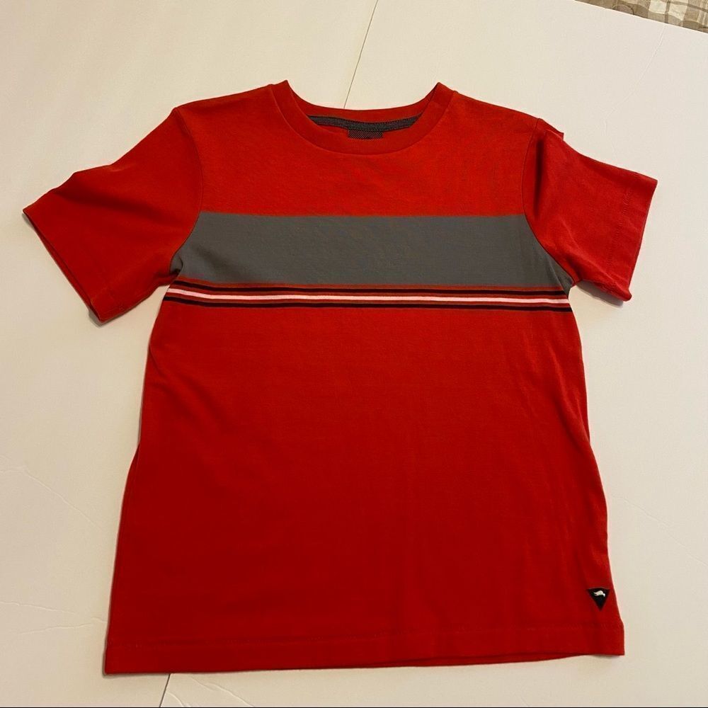 Boys Tony HAWK shirt. Size 5/6. Red. Short sleeve.